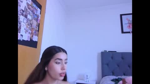 Lauren Clauz online show from February 26, 4:28 pm