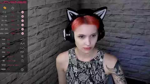 Snapshot of lauren_raquel chatting on May 10, 4:56 pm Eva online show from May 10, 4:56 pm