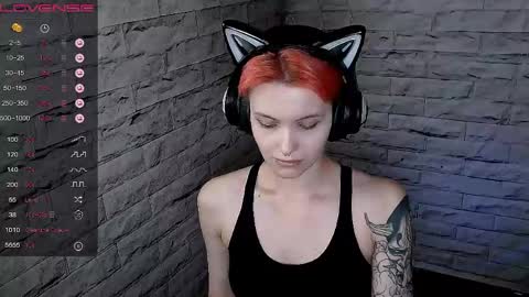 Snapshot of lauren_raquel chatting on May 12, 3:09 pm Eva online show from May 12, 3:09 pm