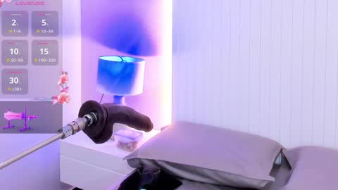 lauren_stone_ online show from April 30, 8:57 pm