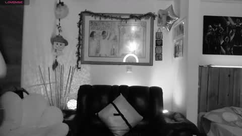 Lauren online show from January 19, 4:54 am