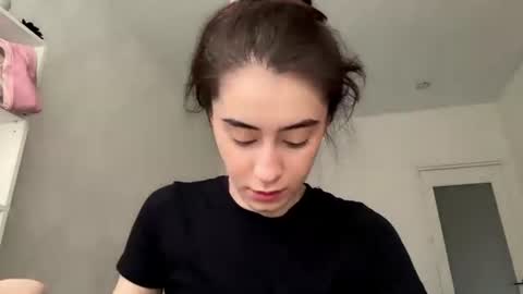Snapshot of laurenadupuy chatting on June 28, 1:28 pm laurenadupuy online show from June 28, 1:28 pm