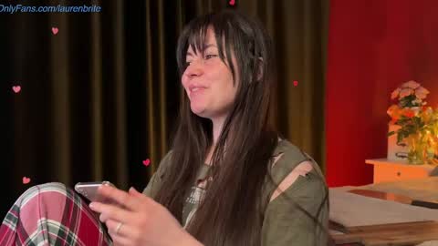 Snapshot of laurenbrite chatting on March 31, 9:59 pm Lauren Brite online show from March 31, 9:59 pm