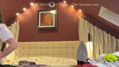 Snapshot of laurenbrite chatting on May 9, 9:20 pm Lauren Brite online show from May 9, 9:20 pm
