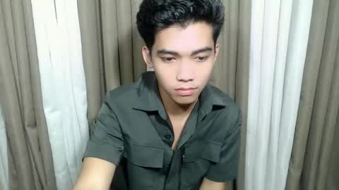 laurence_cuttieguyhere online show from March 3, 6:14 pm