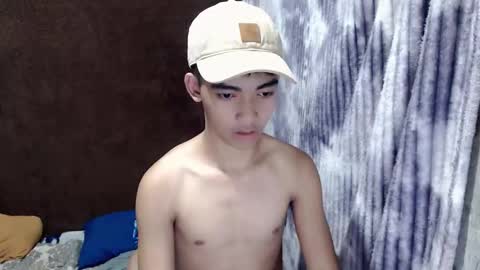 laurence_cuttieguyhere online show from April 27, 6:55 am