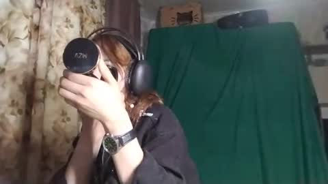 Snapshot of laurenehadson chatting on July 28, 3:21 pm Marge online show from July 28, 3:21 pm
