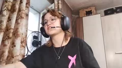 Snapshot of laurenehadson chatting on July 30, 2:38 pm Marge online show from July 30, 2:38 pm