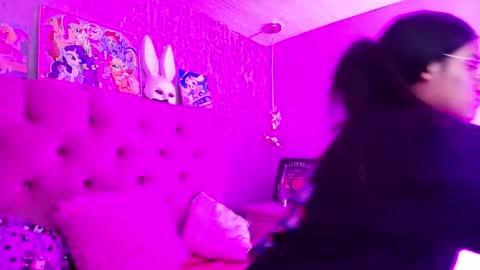 Snapshot of laurenelovex chatting on February 1, 4:11 am Laurene online show from February 1, 4:11 am