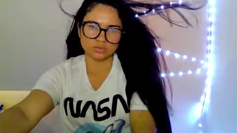 onlyfan laureng7 - 7 laureng2 online show from November 7, 3:01 pm