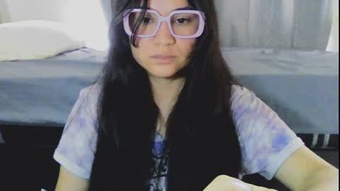 Snapshot of laurengirls1 chatting on May 11, 2:01 pm onlyfan laureng7 - 7 laureng2 online show from May 11, 2:01 pm