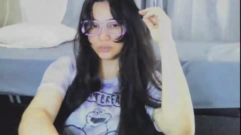 Snapshot of laurengirls1 chatting on May 11, 4:04 pm onlyfan laureng7 - 7 laureng2 online show from May 11, 4:04 pm