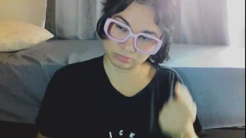 Snapshot of laurengirls1 chatting on May 12, 4:15 pm onlyfan laureng7 - 7 laureng2 online show from May 12, 4:15 pm