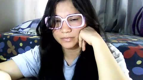 Snapshot of laurengirls1 chatting on May 28, 3:20 pm onlyfan laureng7 - 7 laureng2 online show from May 28, 3:20 pm