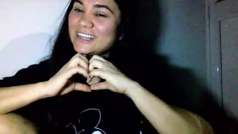 Snapshot of laurengirls1 chatting on June 4, 2:39 am onlyfan laureng7 - 7 laureng2 online show from June 4, 2:39 am