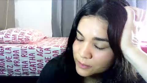 Snapshot of laurengirls1 chatting on June 10, 1:10 pm onlyfan laureng7 - 7 laureng2 online show from June 10, 1:10 pm