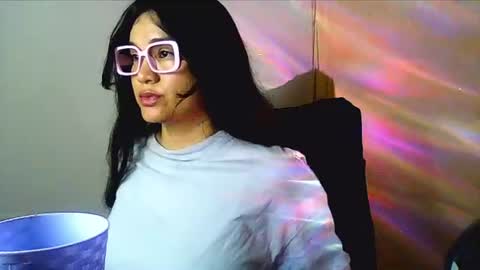 onlyfan laureng7 - 7 laureng2 online show from June 27, 6:18 am