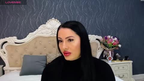 Snapshot of laurenjenssen chatting on March 4, 9:40 am Laura online show from March 4, 9:40 am