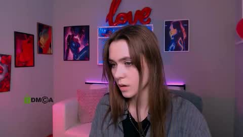 Snapshot of laurenmurrr chatting on March 6, 10:23 am Laure online show from March 6, 10:23 am