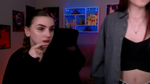 Laure online show from April 29, 5:30 pm