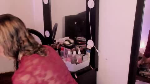 Snapshot of laurenn_111 chatting on May 26, 1:01 am laurenn_111 online show from May 26, 1:01 am