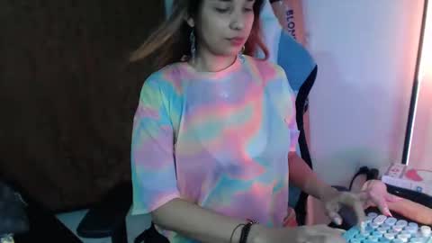 Lauren online show from December 19, 10:53 pm