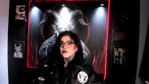 Snapshot of laurenrousexx chatting on July 24, 2:20 am LAUREN INDEPENDENT MODEL HELP ME REACH 100 LIKES PLS online show from July 24, 2:20 am