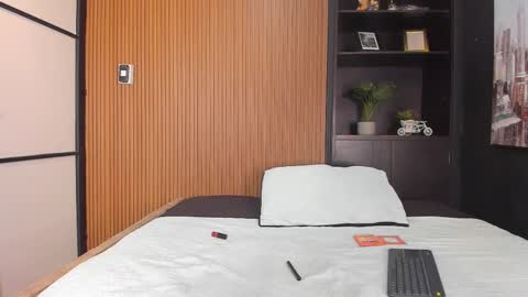 Lauren  online show from December 16, 2:22 pm