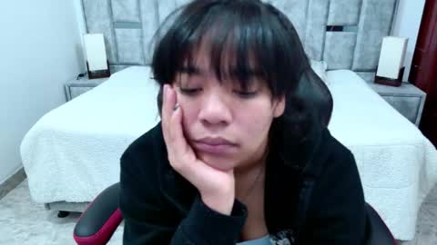 laurent online show from March 7, 3:14 am