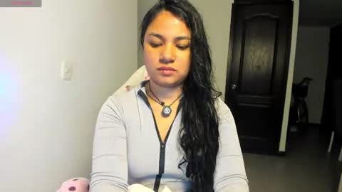 Snapshot of laurent_jones chatting on July 24, 9:18 am daniela angel online show from July 24, 9:18 am