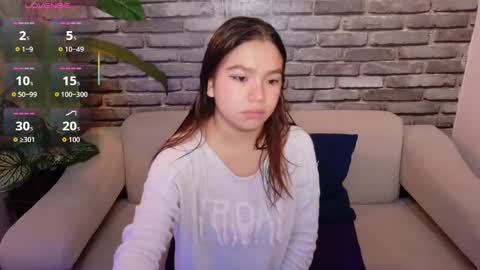 Snapshot of laurent_scott chatting on December 16, 11:48 am Hanna online show from December 16, 11:48 am