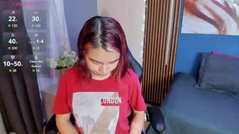 Snapshot of laurent_scott chatting on June 22, 12:13 pm Hanna online show from June 22, 12:13 pm