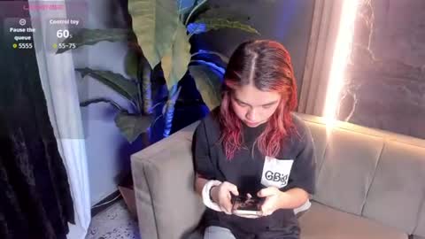 Snapshot of laurent_scott chatting on July 23, 11:19 am Hanna online show from July 23, 11:19 am