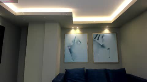 Lau  online show from December 17, 3:23 am