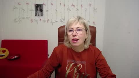 Lauren online show from January 13, 6:08 am