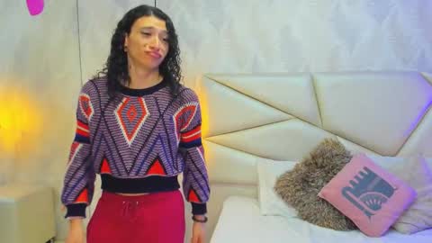 Laurent online show from December 2, 11:04 am