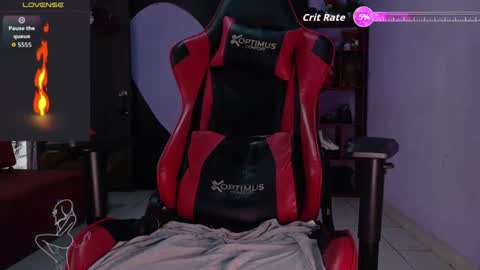 ANA LAURA online show from June 11, 8:29 pm