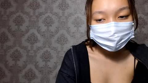 Hannah online show from March 6, 11:23 pm