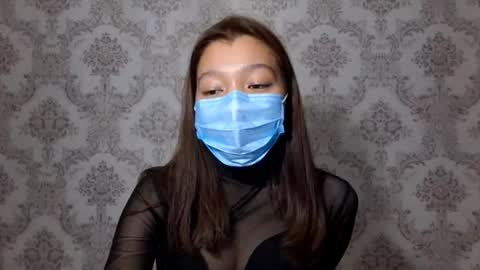 Hannah online show from March 25, 5:19 pm