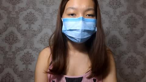 Hannah online show from March 29, 1:33 pm