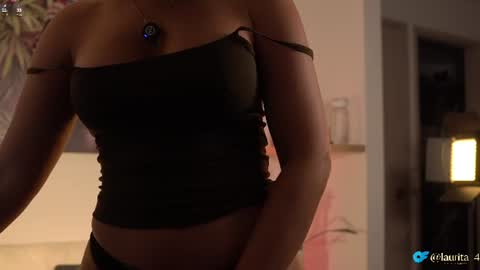 Snapshot of laurita_4 chatting on June 22, 2:58 pm laurita_4 online show from June 22, 2:58 pm
