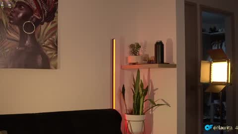 Snapshot of laurita_4 chatting on July 8, 1:26 pm laurita_4 online show from July 8, 1:26 pm