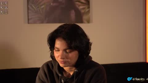 Snapshot of laurita_4 chatting on July 10, 1:36 pm laurita_4 online show from July 10, 1:36 pm