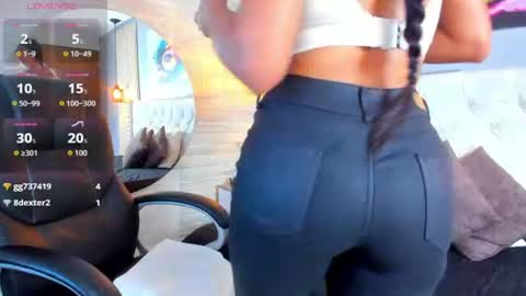 Snapshot of lauryn__brown chatting on July 15, 11:48 am Lauryn online show from July 15, 11:48 am
