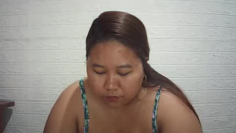 lavalyn214 online show from April 28, 2:55 pm