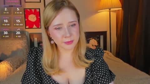 Snapshot of lavender_tender chatting on May 15, 4:58 pm Lav online show from May 15, 4:58 pm
