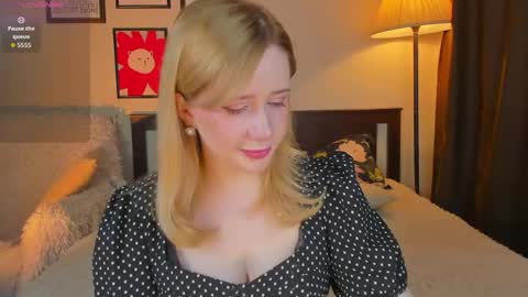 Snapshot of lavender_tender chatting on May 16, 6:54 am Lav online show from May 16, 6:54 am