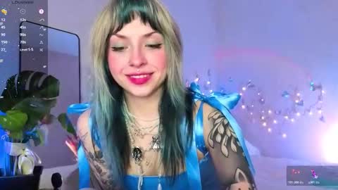 Melissa online show from March 15, 8:53 am