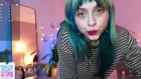 Melissa online show from April 30, 8:57 pm