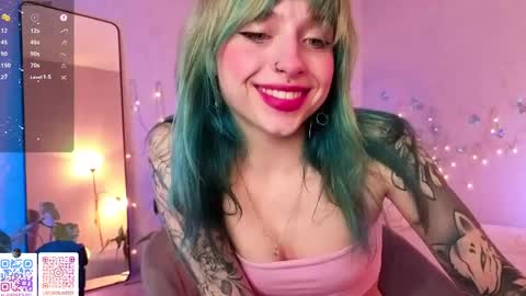 Snapshot of lavenderlav chatting on May 14, 6:15 pm Melissa online show from May 14, 6:15 pm